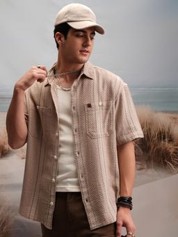 LOCOMOTIVE - Men Beige Stripes Relaxed Fit Casual Shirt