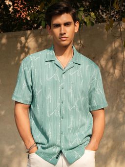 LOCOMOTIVE - Men Green Printed Relaxed Fit Casual Shirt