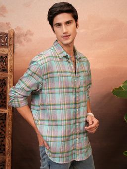 LOCOMOTIVE - Men Green Checks Relaxed Fit Casual Shirt