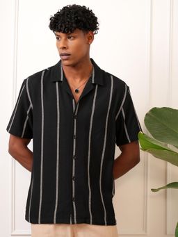 LOCOMOTIVE - Men Black Stripes Relaxed Fit Casual Shirt