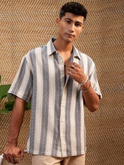 LOCOMOTIVE - Men Grey and White Stripes Relaxed Fit Casual Shirt