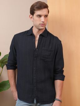 LOCOMOTIVE - Men Navy Blue Textured Relaxed Fit Casual Shirt