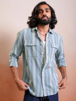 LOCOMOTIVE - Men Blue Stripes Relaxed Fit Casual Shirt