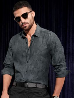 LOCOMOTIVE - Men Grey Self Design Slim Fit Party Shirt