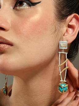 VENI - Gold-Plated Artificial Stones Studded Geometric Shaped Drop Earrings