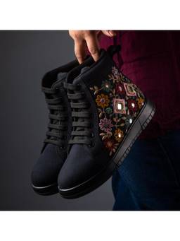 RETTROSE - Nomad Banjara High-Ankle Sneakers Black