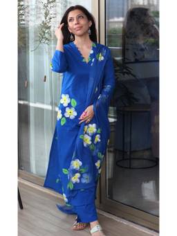 Gahan - Womens Viscose Blend Straight Printed Kurta with Pant and Dupatta