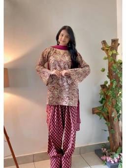 Gahan - Womens Cotton Blend Printed Straight Kurta and Farshi Salwar with Dupatta