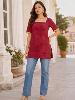 Gahan - Womens Maroon Cotton Blend Printed Straight Short Kurti