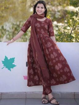 Gahan - Womens Plus Size Brown Rayon Blend Anarkali Kurta with Pant & Dupatta