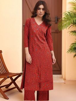 Gahan - Womens Plus Size Red Rayon Blend Straight Kurta with Palazzo