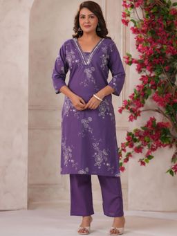 Gahan - Womens Purple Rayon Blend Straight Kurta with Pant