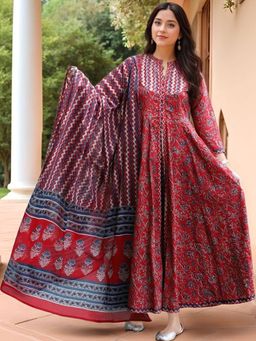 Gahan - Womens Red Rayon Blend Anarkali Kurta with Pant & Dupatta