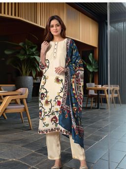 Gahan - Womens Cream Rayon Blend Straight Kurta with Pant & Dupatta