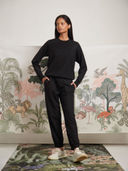 Black color option, Sold out, Currently selected