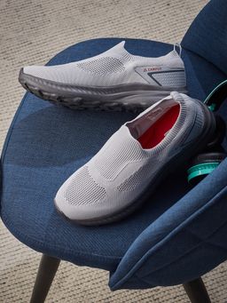 Campus - FRAME Men Grey Walking Shoes