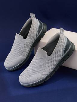 Campus - CHAT Men Grey Walking Shoes