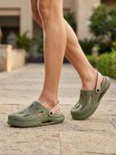 Olive color option, Sold out, Currently selected