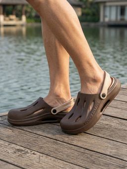 Red Tape - Men Brown EVA Comfort Clogs