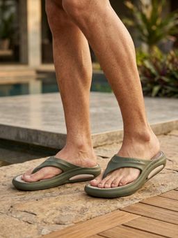 Red Tape - Men Olive EVA Comfort Flipflops