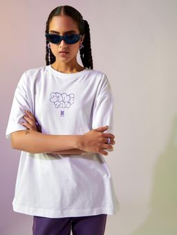 Bewakoof - Women White Graphic Boxy T-shirts