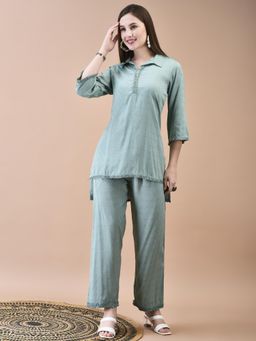 Shree - Women Dobby Green Solid Co-Ord (Set of 2)
