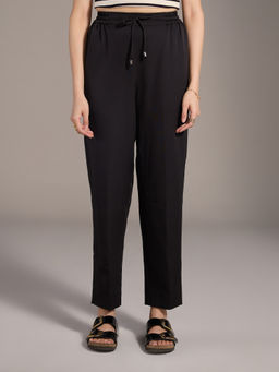 Twenty Dresses by Nykaa Fashion - Black Solid High Waist Elastic Jogger Pants