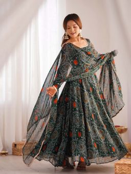 Wedani - Women Green Embroidered Anarkali & Pant With Dupatta