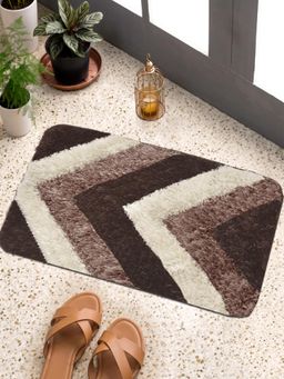 FABINALIV - Brown Geometric Cotton Blend Anti Skid Door Mat