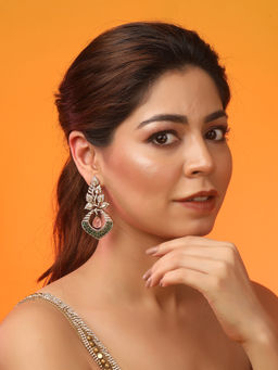 Auraa Trends - Luxury Gold-Plated Chandelier Earrings With Green Stones