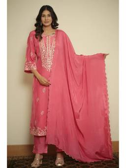 Zari Jaipur - Peach Embroidered Kurta and Pant with Dupatta