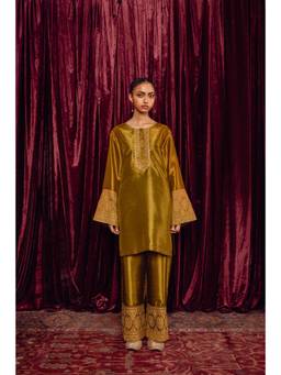 LABEL NAARITI - Mukti Brown Silk Embroidered Co-Ord Set