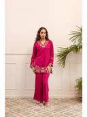 Pink color option, Currently selected