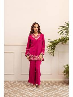 KAPLY - Pink Kashmiri Embroidered Short Kurti with Palazzo