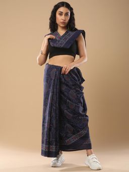 Akhilam - Women's Manipuri Silk Navy Blue Printed Designer Saree with Unstitched Blouse