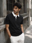Black color option, Currently selected
