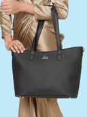 Black color option, Currently selected