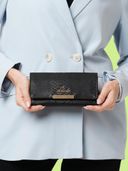 Black color option, Currently selected