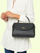 Black color option, Currently selected