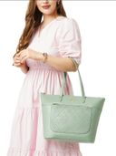 Green color option, Currently selected