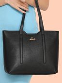 Black color option, Currently selected