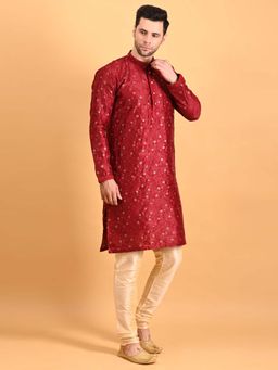 Uri and MacKenzie - Men Embroidered Maroon Kurta and Pyjama