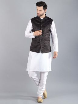 Uri and MacKenzie - Men White Kurta Pyjama with Nehru Jacket