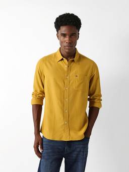 The Bear House - Men Solid Yellow Causal Shirt