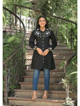 Zolo Label - Black Embroidery Kurta
