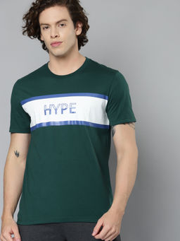 Alcis - Men Green White Typography Printed Slim Fit T-shirt