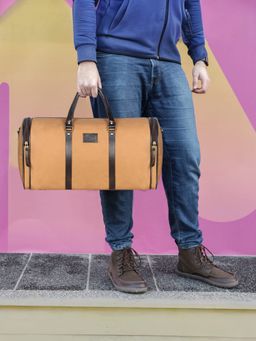 The Clownfish - Duffle Bag for Unisex Adult with Detachable Belt