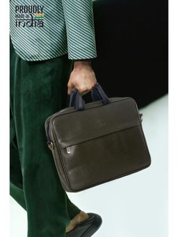 The Clownfish - Faux Leather 14 Inch Laptop Messenger Bag with Detachable Belt