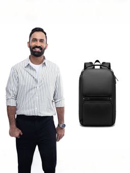 The Clownfish - Anti-Theft Unisex Laptop Backpack with USB Charging