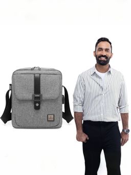 The Clownfish - Single Shoulder Unisex Polyester 10.6 Inch Tablet Bag